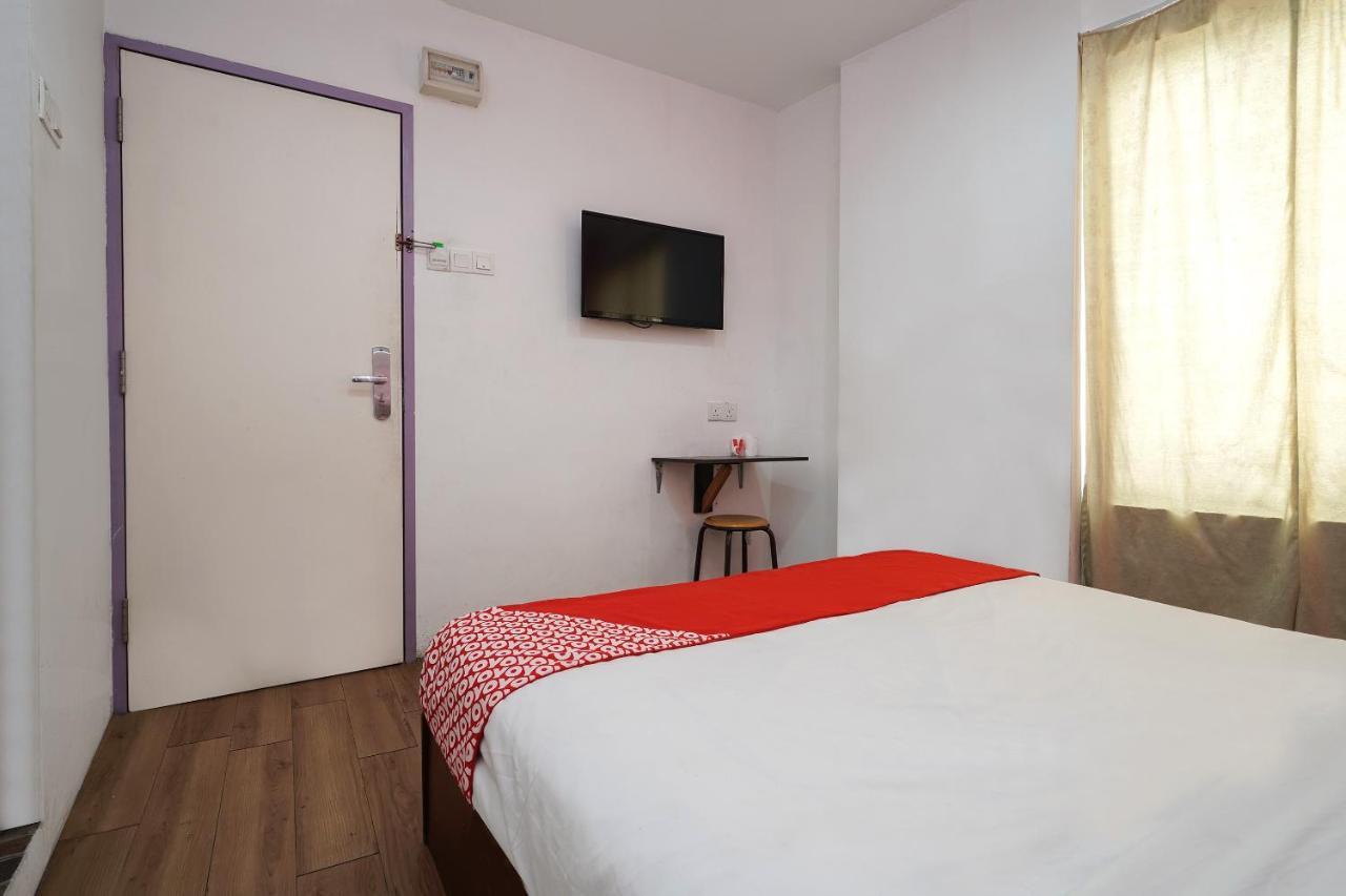 Oyo 162 Fb Hotel Kuala Lumpur Exterior photo