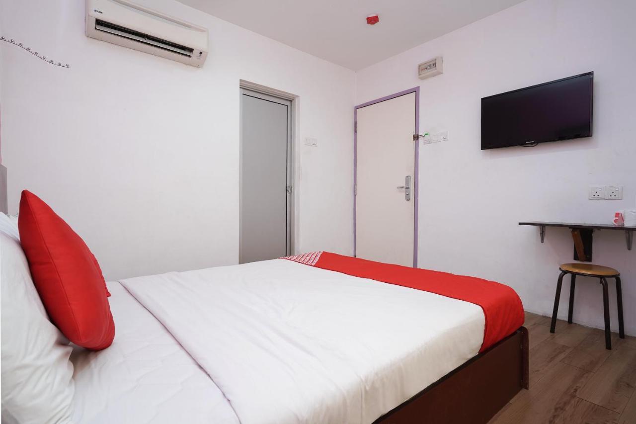 Oyo 162 Fb Hotel Kuala Lumpur Exterior photo