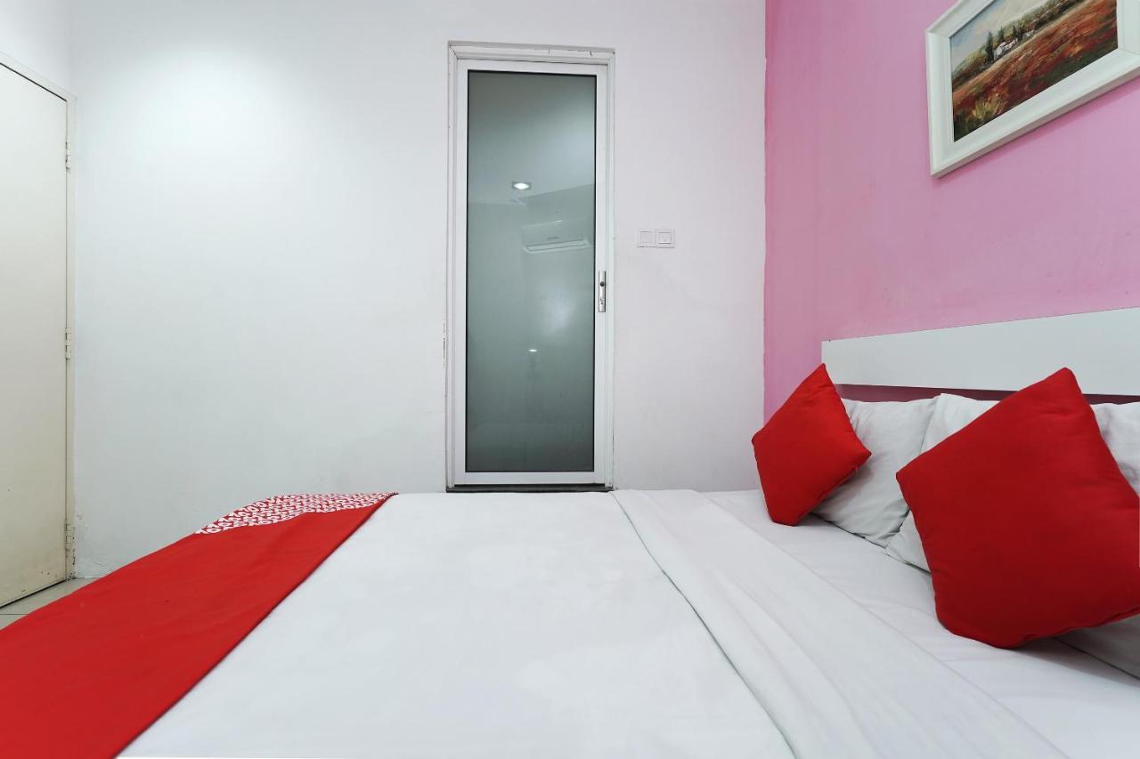 Oyo 162 Fb Hotel Kuala Lumpur Exterior photo